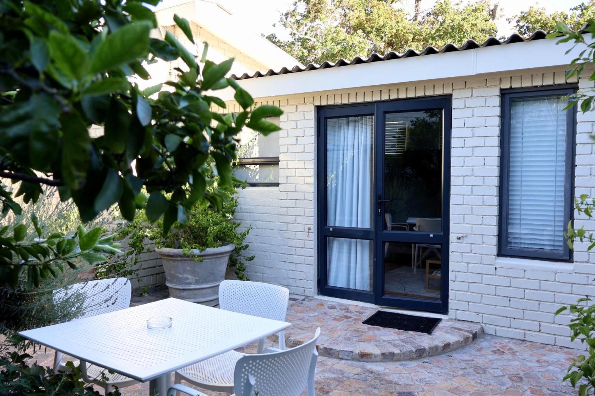Courtyard Studio Lights And Wi Fi During Load Shedding Stellenbosch Exteriér fotografie