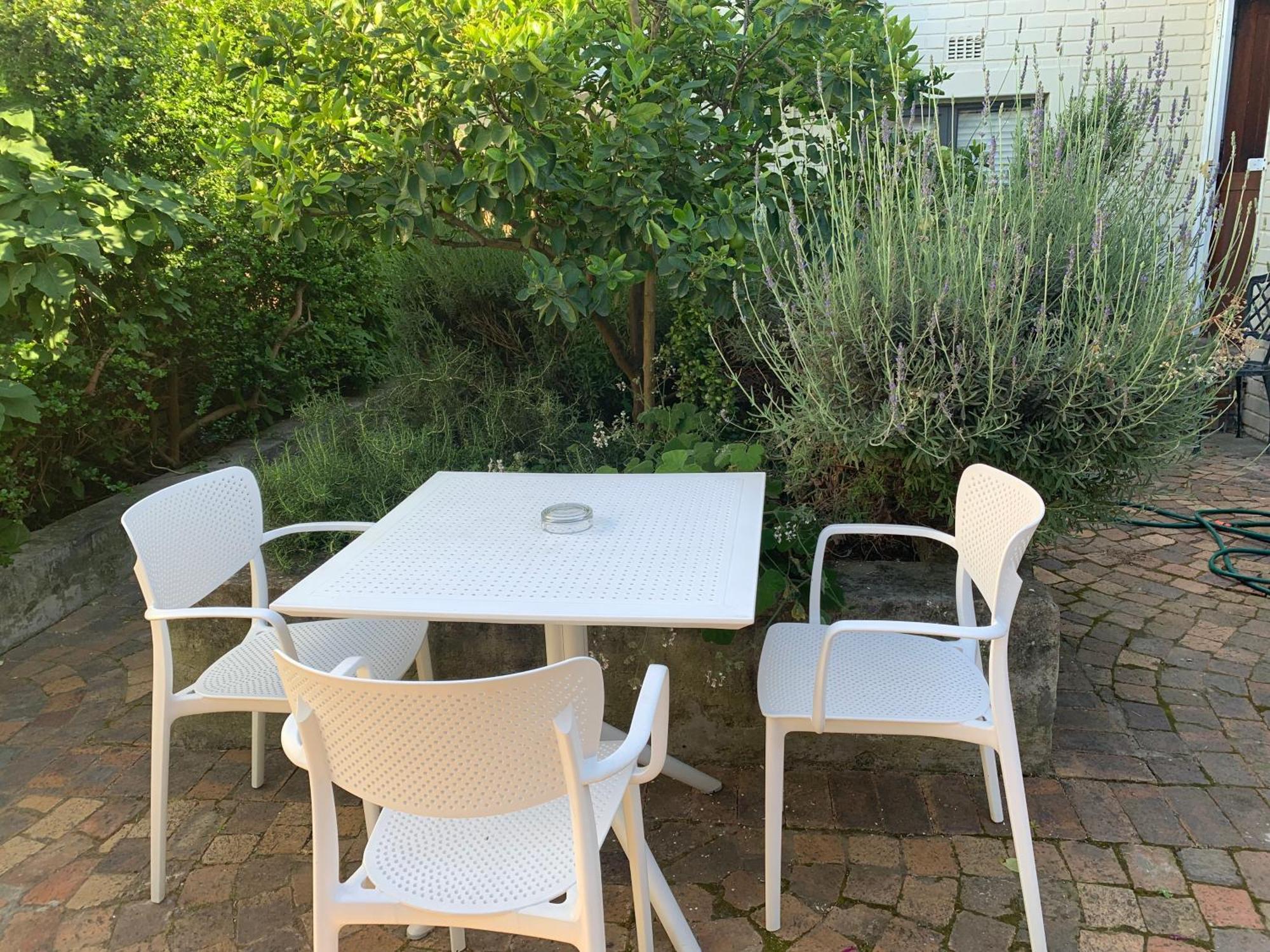 Courtyard Studio Lights And Wi Fi During Load Shedding Stellenbosch Exteriér fotografie